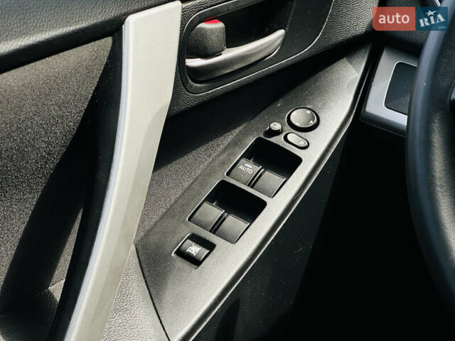 Чорний Мазда 3, об'ємом двигуна 2 л та пробігом 188 тис. км за 8200 $, фото 31 на Automoto.ua