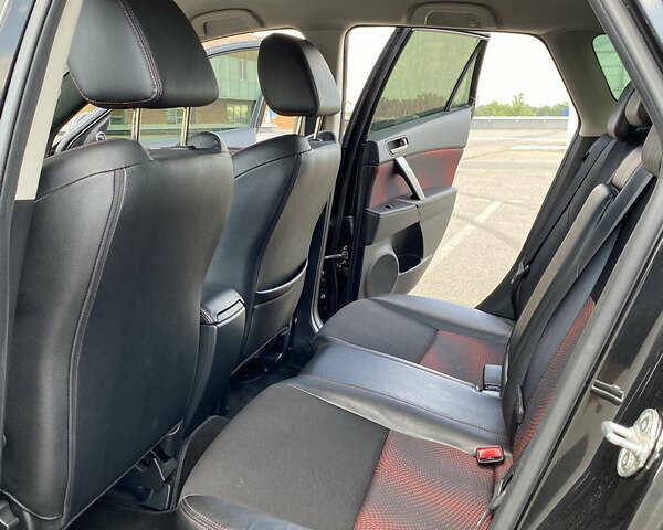 Чорний Мазда 3, об'ємом двигуна 2.26 л та пробігом 46 тис. км за 25499 $, фото 21 на Automoto.ua