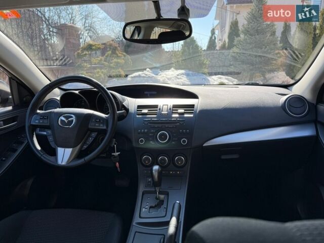 Чорний Мазда 3, об'ємом двигуна 2 л та пробігом 193 тис. км за 8762 $, фото 53 на Automoto.ua