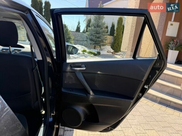 Чорний Мазда 3, об'ємом двигуна 2 л та пробігом 193 тис. км за 8762 $, фото 49 на Automoto.ua