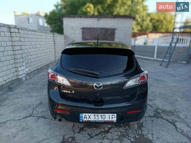 Чорний Мазда 3, об'ємом двигуна 1.6 л та пробігом 280 тис. км за 5750 $, фото 9 на Automoto.ua