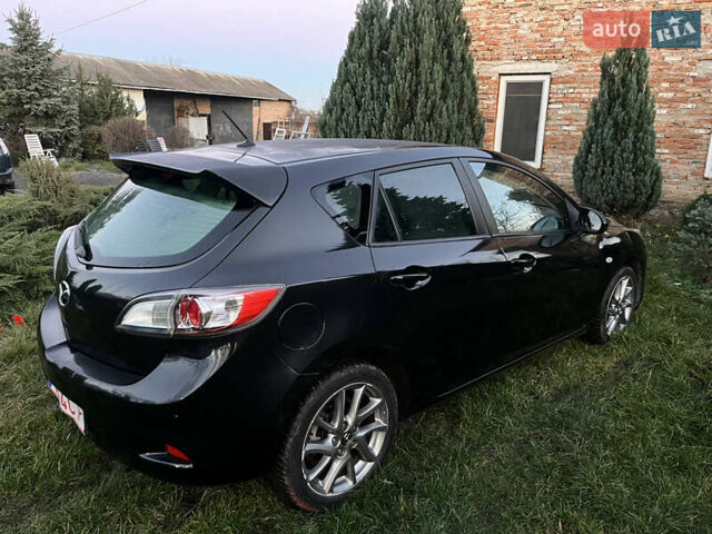 Черный Мазда 3, объемом двигателя 1.6 л и пробегом 211 тыс. км за 3900 $, фото 4 на Automoto.ua