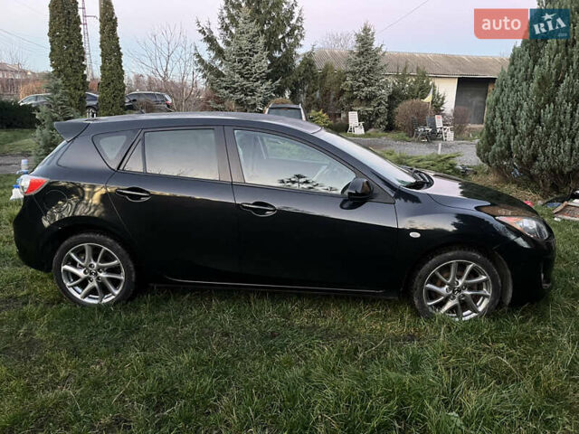 Черный Мазда 3, объемом двигателя 1.6 л и пробегом 211 тыс. км за 3900 $, фото 3 на Automoto.ua