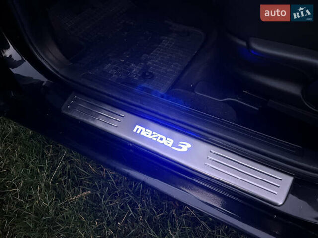 Черный Мазда 3, объемом двигателя 1.6 л и пробегом 211 тыс. км за 3900 $, фото 12 на Automoto.ua
