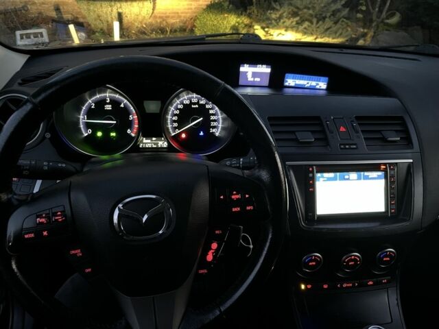 Чорний Мазда 3, об'ємом двигуна 1.6 л та пробігом 211 тис. км за 3850 $, фото 11 на Automoto.ua