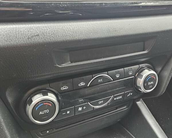 Чорний Мазда 3, об'ємом двигуна 1.5 л та пробігом 170 тис. км за 3500 $, фото 26 на Automoto.ua