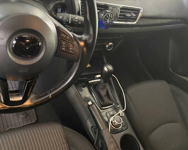 Черный Мазда 3, объемом двигателя 2 л и пробегом 232 тыс. км за 9000 $, фото 17 на Automoto.ua