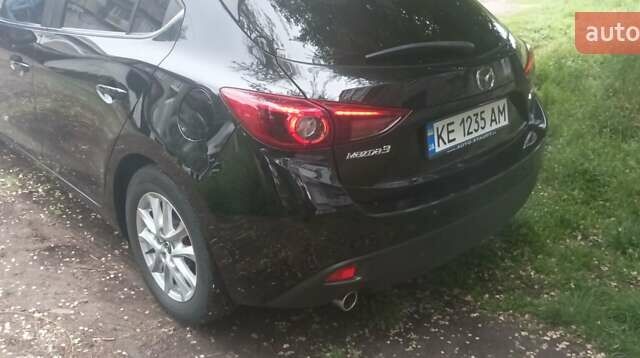 Черный Мазда 3, объемом двигателя 2.2 л и пробегом 223 тыс. км за 9500 $, фото 4 на Automoto.ua