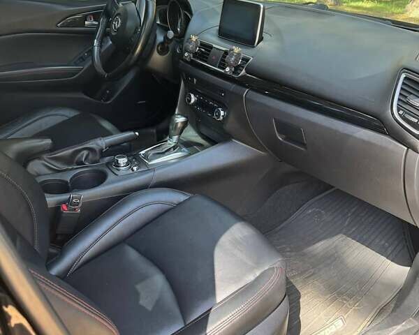 Черный Мазда 3, объемом двигателя 2 л и пробегом 231 тыс. км за 11900 $, фото 6 на Automoto.ua