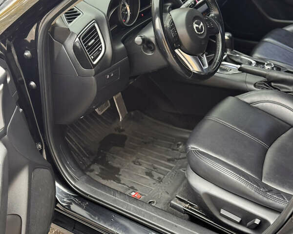 Черный Мазда 3, объемом двигателя 2 л и пробегом 230 тыс. км за 9650 $, фото 13 на Automoto.ua