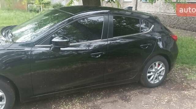 Черный Мазда 3, объемом двигателя 2.2 л и пробегом 223 тыс. км за 9500 $, фото 2 на Automoto.ua