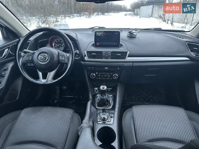 Чорний Мазда 3, об'ємом двигуна 2.19 л та пробігом 289 тис. км за 9300 $, фото 5 на Automoto.ua