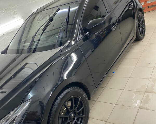 Черный Мазда 3, объемом двигателя 2 л и пробегом 232 тыс. км за 9000 $, фото 5 на Automoto.ua