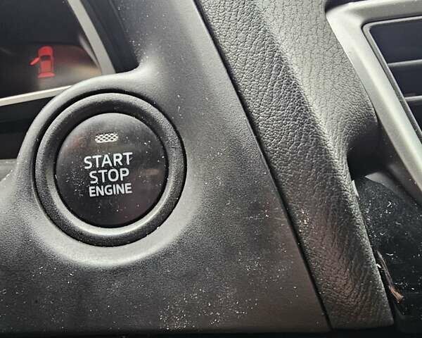 Черный Мазда 3, объемом двигателя 1.5 л и пробегом 170 тыс. км за 3200 $, фото 3 на Automoto.ua