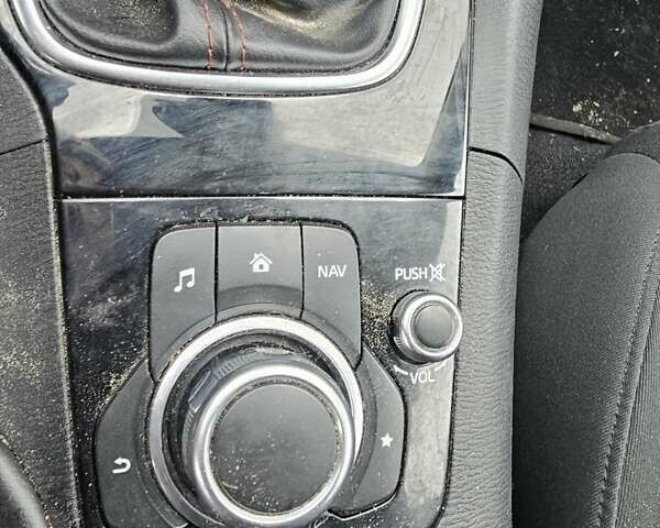 Чорний Мазда 3, об'ємом двигуна 1.5 л та пробігом 170 тис. км за 2900 $, фото 4 на Automoto.ua