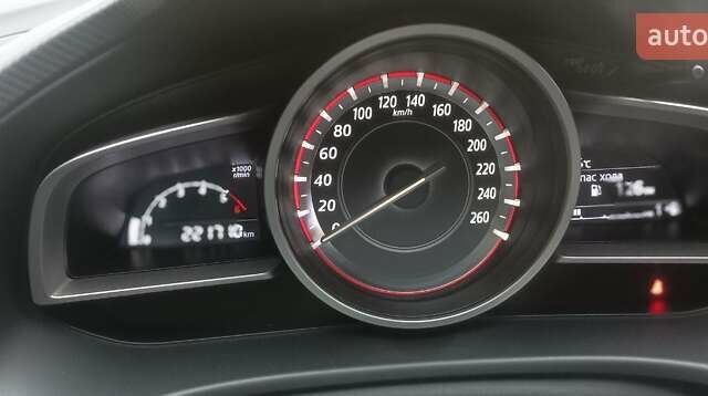 Черный Мазда 3, объемом двигателя 0 л и пробегом 223 тыс. км за 11000 $, фото 1 на Automoto.ua