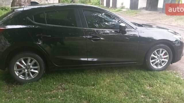 Черный Мазда 3, объемом двигателя 2.2 л и пробегом 223 тыс. км за 9500 $, фото 5 на Automoto.ua