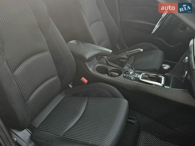 Черный Мазда 3, объемом двигателя 2 л и пробегом 290 тыс. км за 9500 $, фото 13 на Automoto.ua