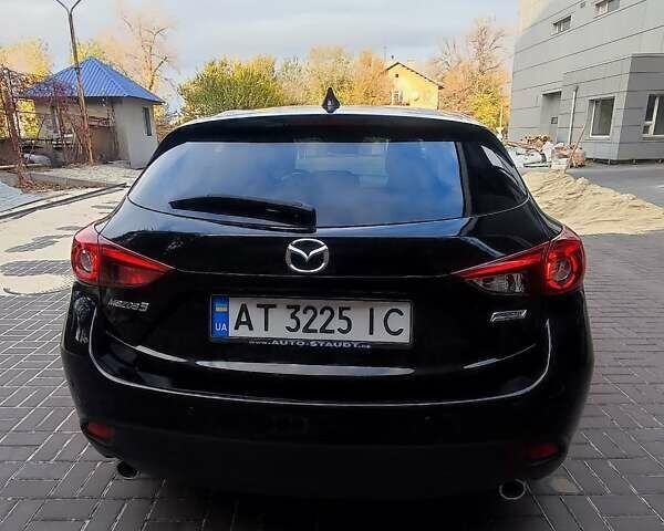 Черный Мазда 3, объемом двигателя 0 л и пробегом 223 тыс. км за 11000 $, фото 7 на Automoto.ua