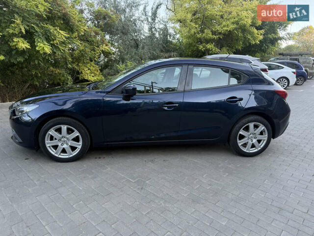 Черный Мазда 3, объемом двигателя 2 л и пробегом 152 тыс. км за 10600 $, фото 3 на Automoto.ua