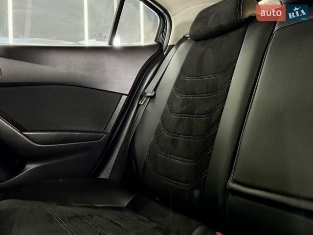 Черный Мазда 3, объемом двигателя 2 л и пробегом 112 тыс. км за 14900 $, фото 17 на Automoto.ua