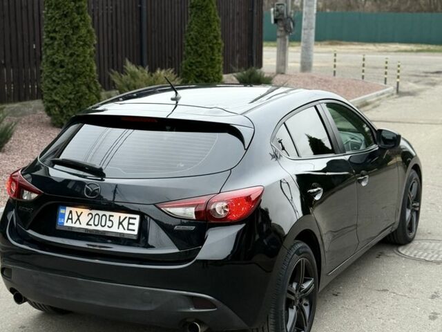 Черный Мазда 3, объемом двигателя 2 л и пробегом 200 тыс. км за 9300 $, фото 3 на Automoto.ua