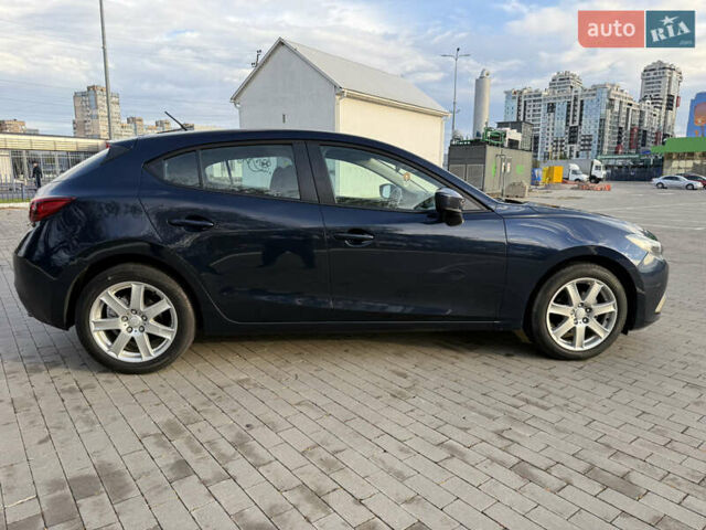 Черный Мазда 3, объемом двигателя 2 л и пробегом 152 тыс. км за 9900 $, фото 6 на Automoto.ua