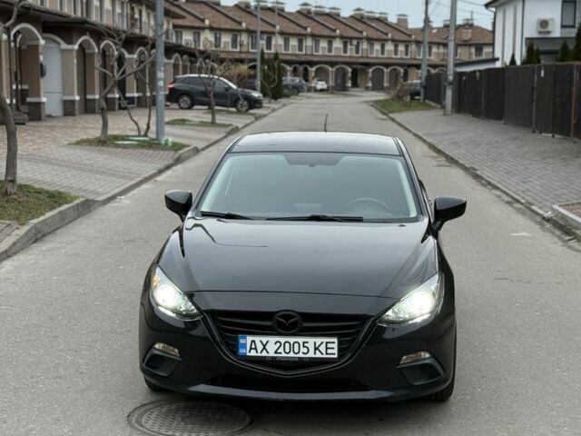 Черный Мазда 3, объемом двигателя 2 л и пробегом 200 тыс. км за 9300 $, фото 1 на Automoto.ua