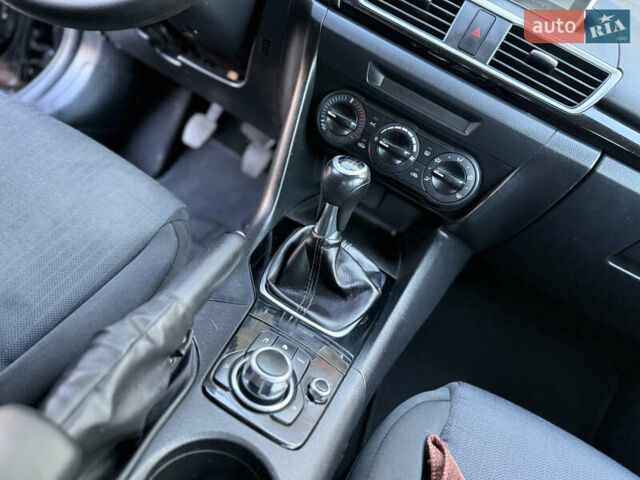 Черный Мазда 3, объемом двигателя 2 л и пробегом 137 тыс. км за 8900 $, фото 13 на Automoto.ua