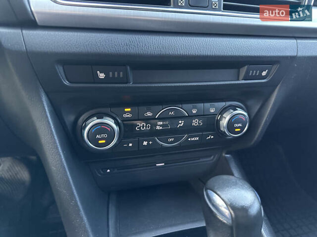 Чорний Мазда 3, об'ємом двигуна 2 л та пробігом 145 тис. км за 13650 $, фото 58 на Automoto.ua