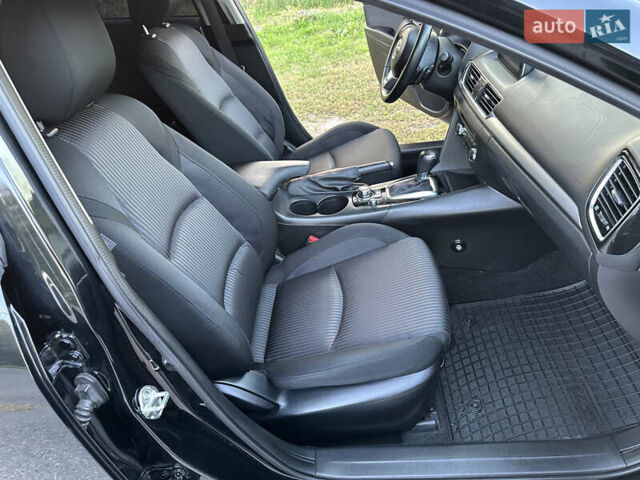 Черный Мазда 3, объемом двигателя 2 л и пробегом 143 тыс. км за 13650 $, фото 46 на Automoto.ua