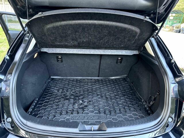 Чорний Мазда 3, об'ємом двигуна 2 л та пробігом 150 тис. км за 13000 $, фото 19 на Automoto.ua