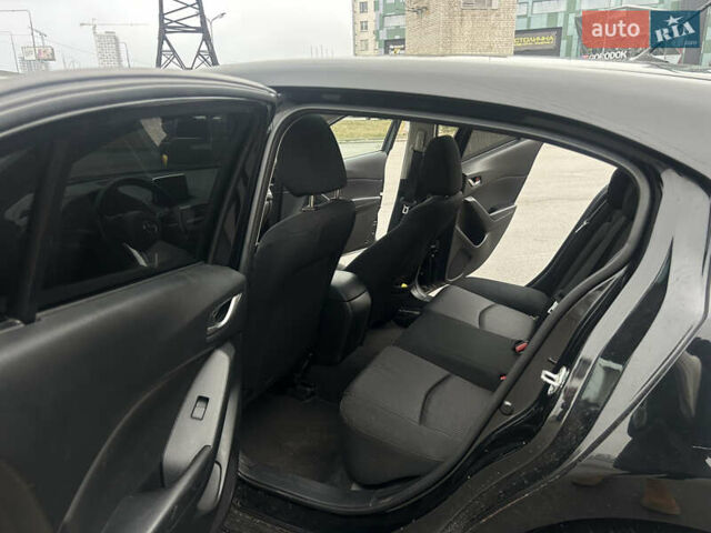 Чорний Мазда 3, об'ємом двигуна 2 л та пробігом 196 тис. км за 12300 $, фото 7 на Automoto.ua