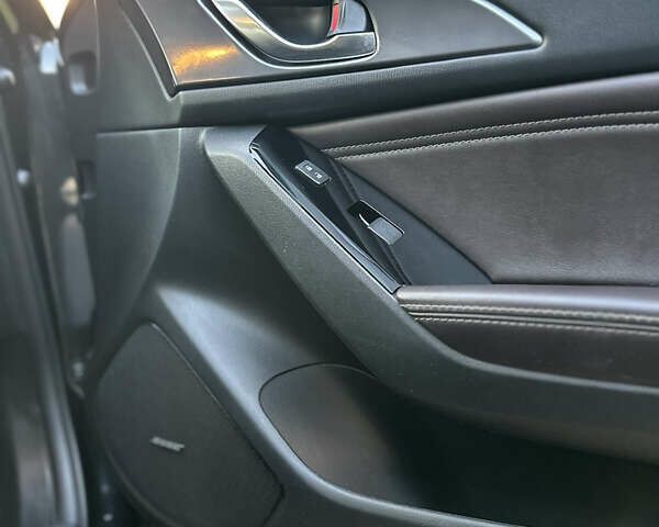 Чорний Мазда 3, об'ємом двигуна 2.49 л та пробігом 111 тис. км за 14300 $, фото 20 на Automoto.ua