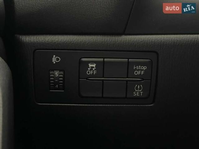 Черный Мазда 3, объемом двигателя 1.5 л и пробегом 209 тыс. км за 13057 $, фото 13 на Automoto.ua