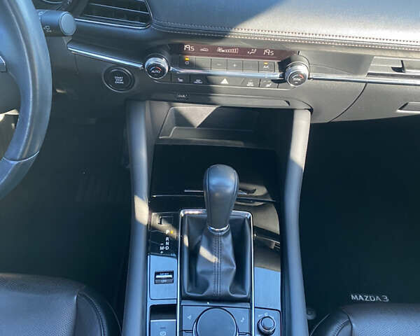 Чорний Мазда 3, об'ємом двигуна 2.49 л та пробігом 43 тис. км за 17900 $, фото 20 на Automoto.ua