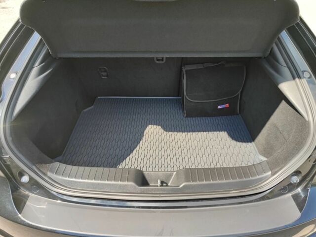 Черный Мазда 3, объемом двигателя 2.5 л и пробегом 61 тыс. км за 13000 $, фото 11 на Automoto.ua