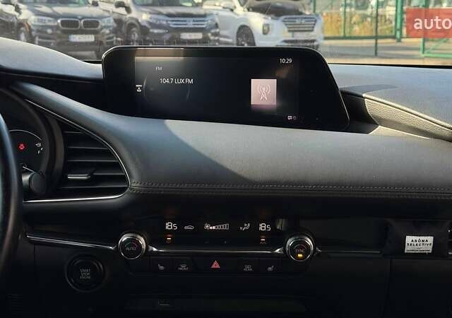 Чорний Мазда 3, об'ємом двигуна 2.49 л та пробігом 71 тис. км за 17700 $, фото 15 на Automoto.ua