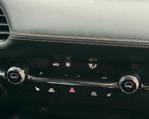 Чорний Мазда 3, об'ємом двигуна 2.49 л та пробігом 86 тис. км за 16350 $, фото 21 на Automoto.ua