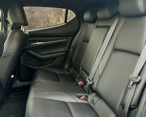 Чорний Мазда 3, об'ємом двигуна 2.49 л та пробігом 86 тис. км за 16350 $, фото 30 на Automoto.ua