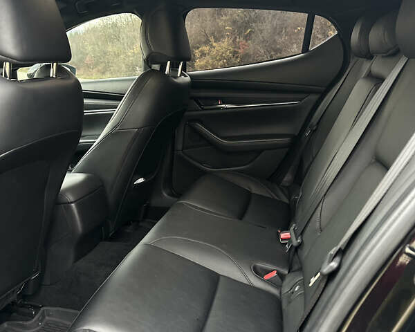 Чорний Мазда 3, об'ємом двигуна 2.49 л та пробігом 86 тис. км за 16350 $, фото 29 на Automoto.ua