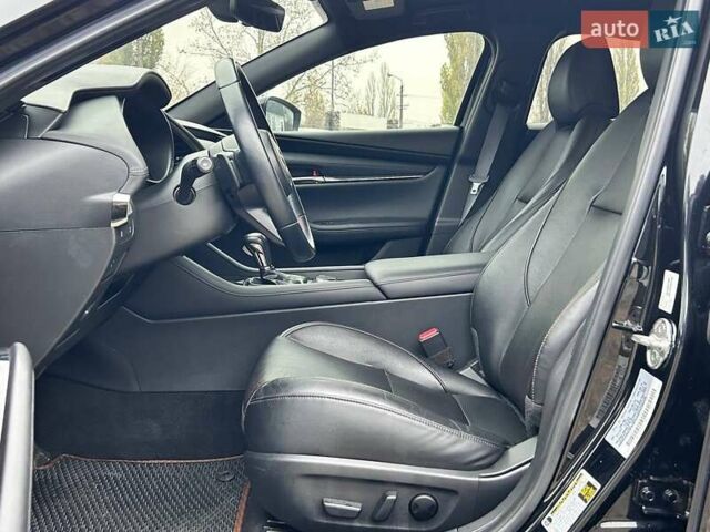 Черный Мазда 3, объемом двигателя 2.5 л и пробегом 25 тыс. км за 18500 $, фото 10 на Automoto.ua