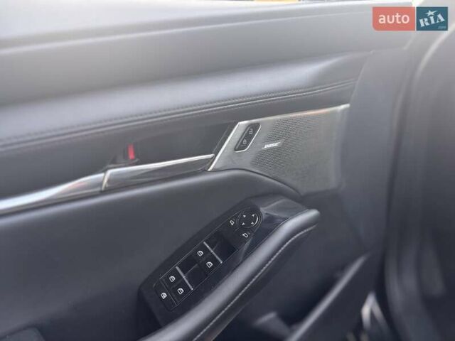 Чорний Мазда 3, об'ємом двигуна 0 л та пробігом 150 тис. км за 15600 $, фото 18 на Automoto.ua