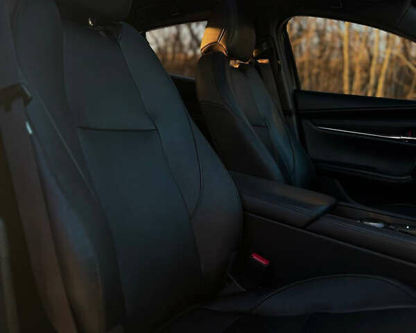 Черный Мазда 3, объемом двигателя 2.49 л и пробегом 150 тыс. км за 15899 $, фото 23 на Automoto.ua