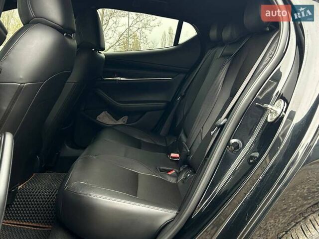 Черный Мазда 3, объемом двигателя 2.5 л и пробегом 25 тыс. км за 18500 $, фото 25 на Automoto.ua
