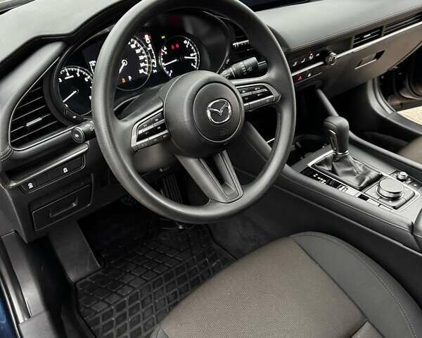 Чорний Мазда 3, об'ємом двигуна 2.5 л та пробігом 21 тис. км за 18200 $, фото 18 на Automoto.ua