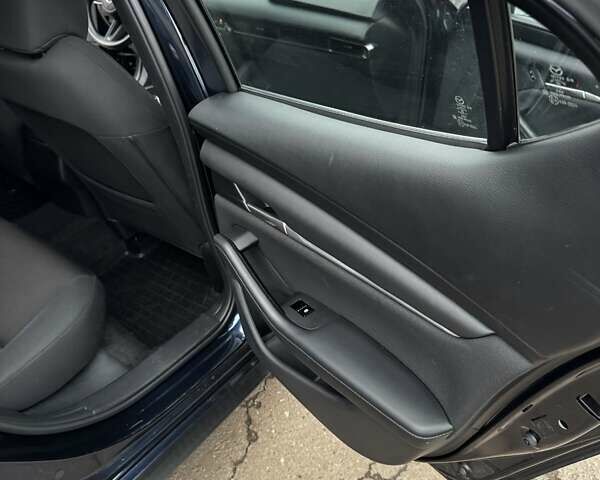 Чорний Мазда 3, об'ємом двигуна 2.5 л та пробігом 21 тис. км за 18200 $, фото 16 на Automoto.ua