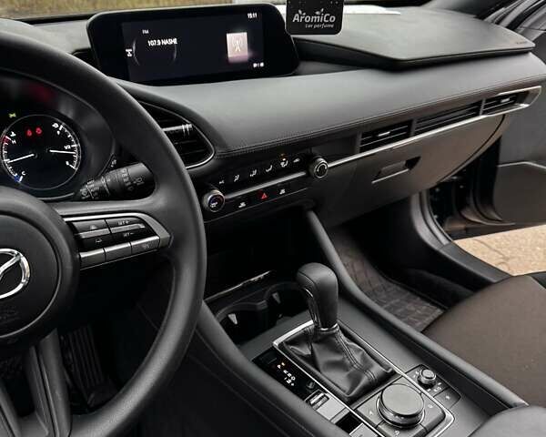 Чорний Мазда 3, об'ємом двигуна 2.5 л та пробігом 21 тис. км за 18200 $, фото 19 на Automoto.ua