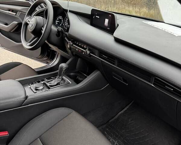 Чорний Мазда 3, об'ємом двигуна 2.5 л та пробігом 21 тис. км за 18200 $, фото 25 на Automoto.ua