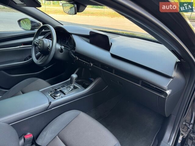 Черный Мазда 3, объемом двигателя 2 л и пробегом 74 тыс. км за 15200 $, фото 14 на Automoto.ua